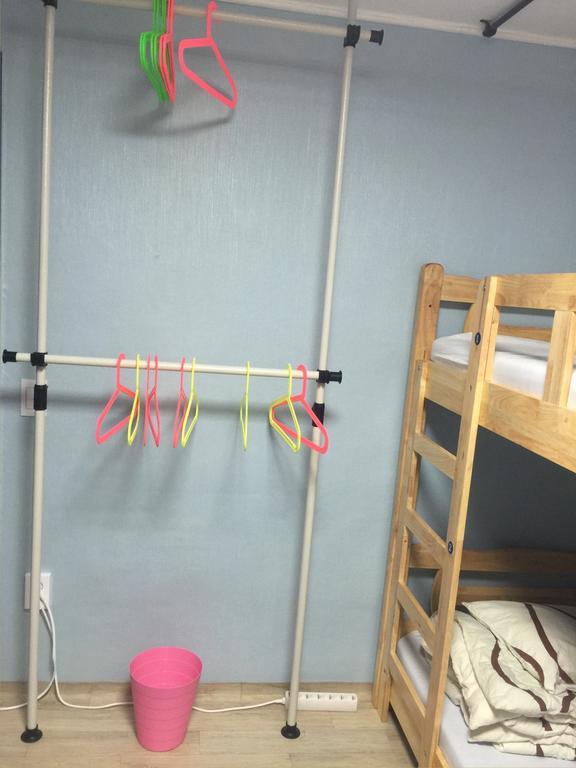 Hongdae Housetay Guesthouse 2Nd Branch Сеул Стая снимка