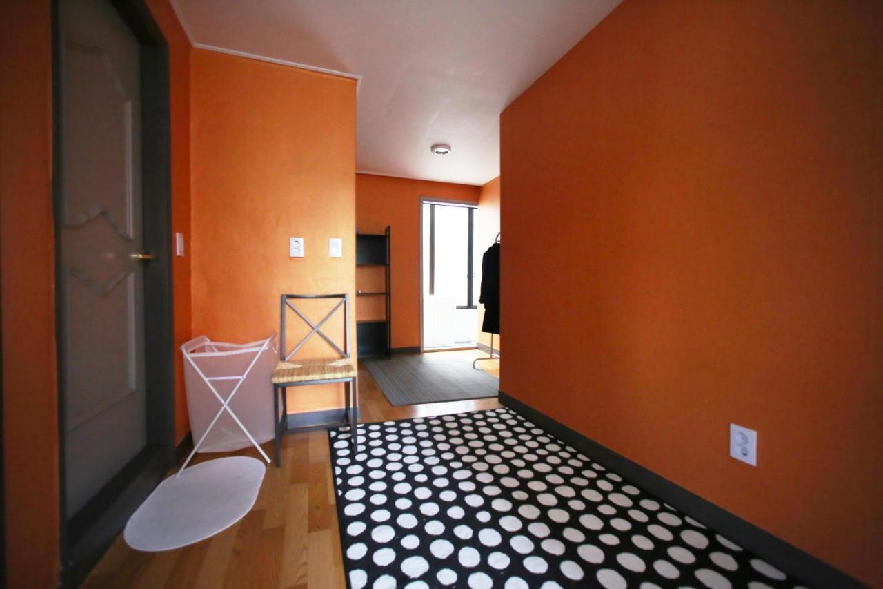Hongdae Housetay Guesthouse 2Nd Branch Сеул Екстериор снимка